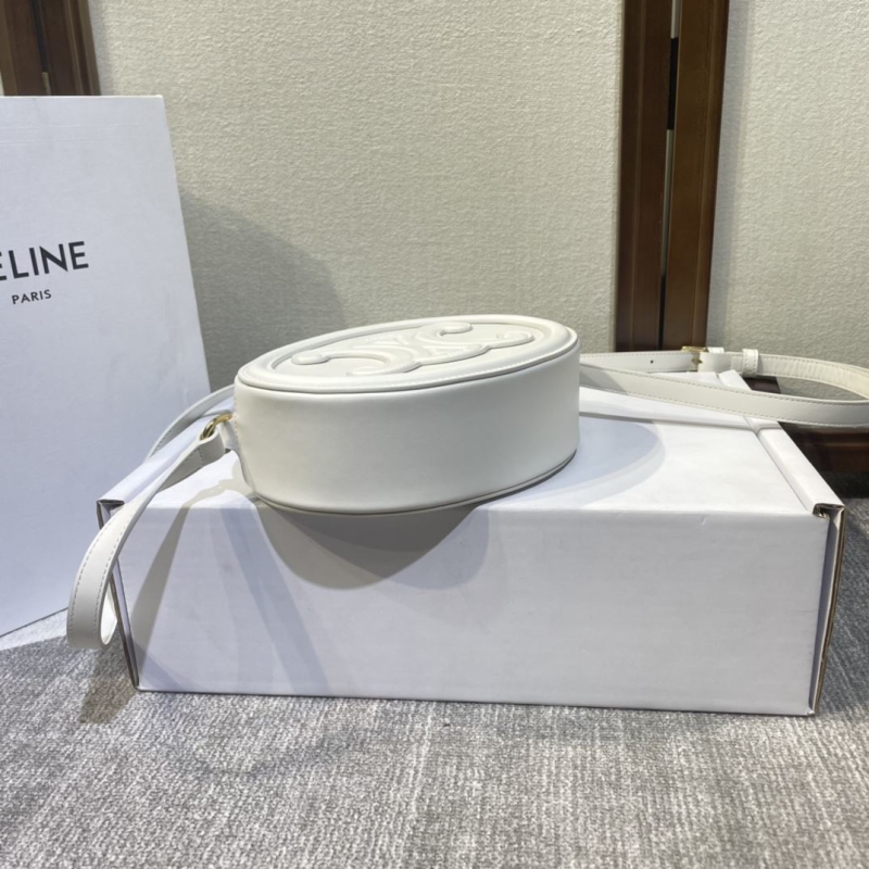 Ce1i*e triomphe bags